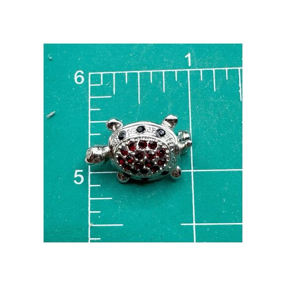 Vintage Turtle Brooch Pin Red Rhinestone Shell Silver Tone Animal Jewelry Kitsch - Picture 2 of 8